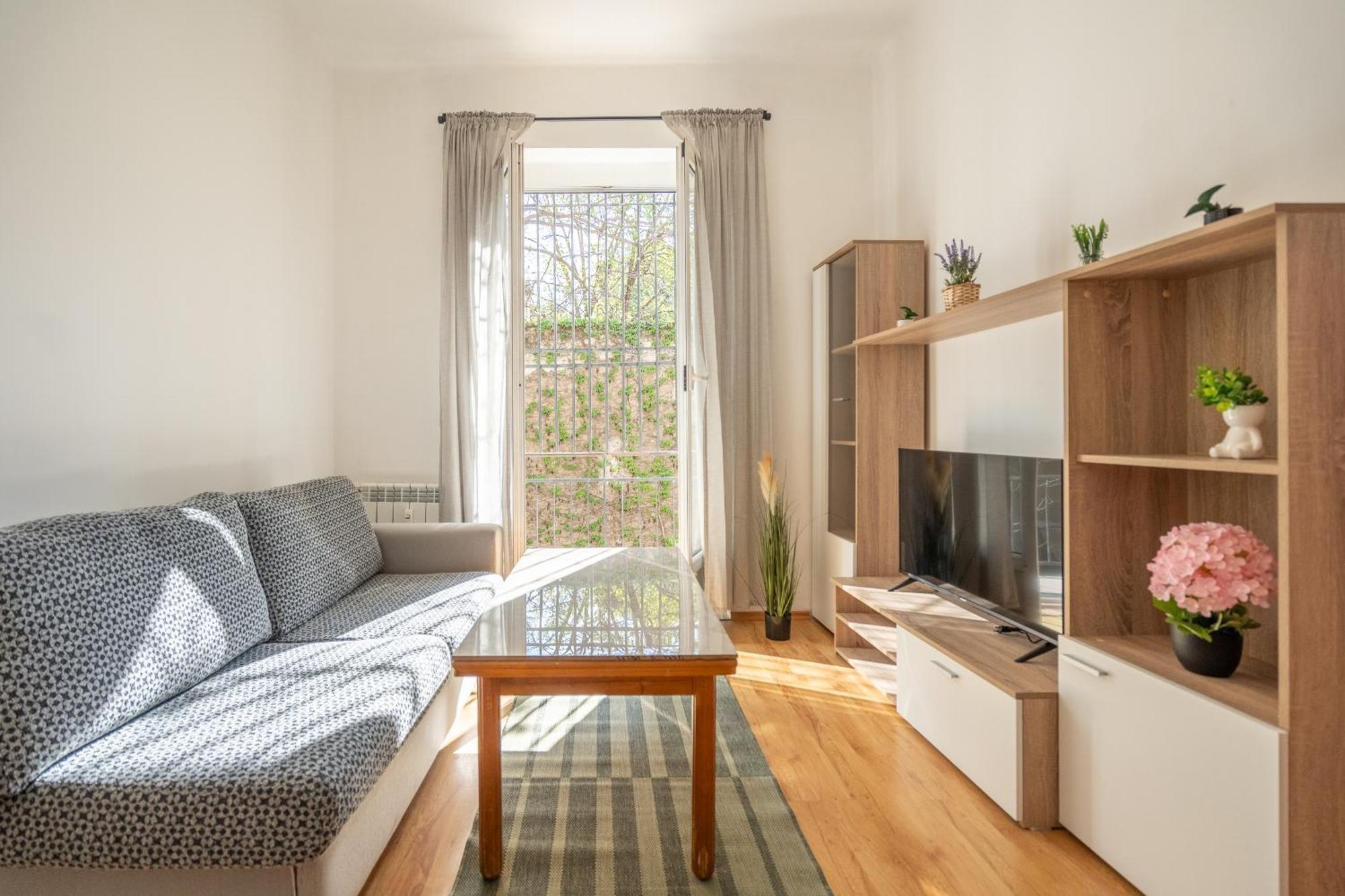 The Right Choice 16 Apartment